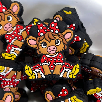 255 Cow Dressed as Female Mouse 2ct