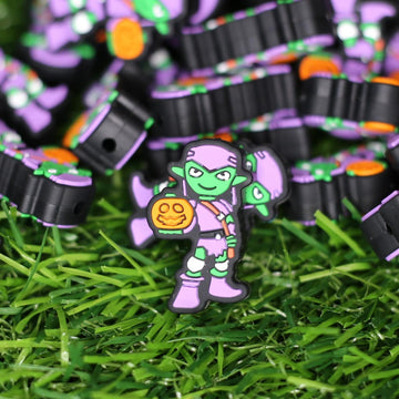 393 Goblin Holding Pumpkin 2ct