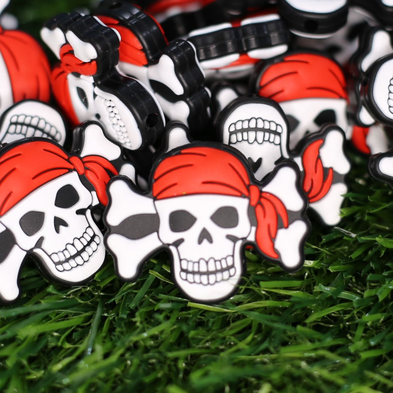 Jiti's Touch Exclusive: Pirate Skull and Bones 2ct