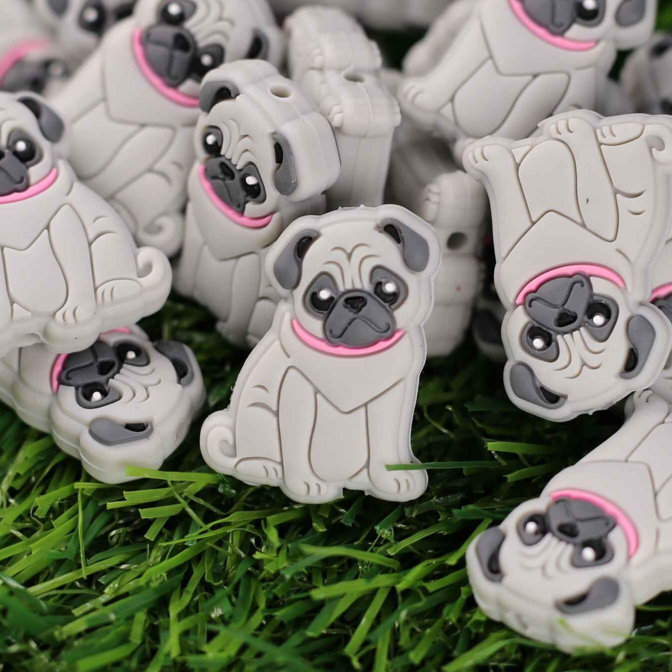 Pug Dog 2ct