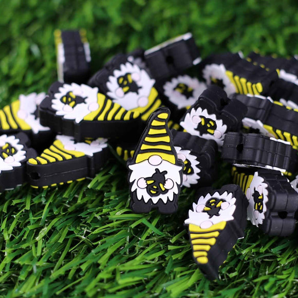 394 Gnomes Holding Stuff 2ct