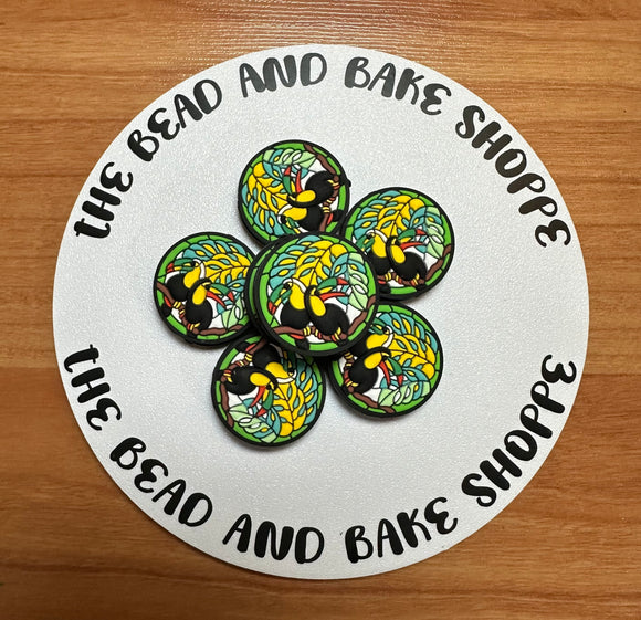 1011 Toucan Stainglass Focal Bead