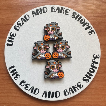 1264 Cow Going Trick Or Treating