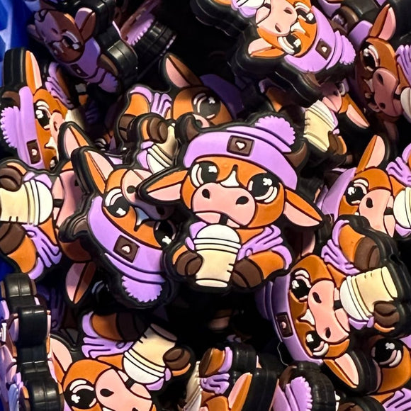 267 Cow Wearing Purple Hat 2ct