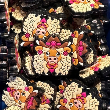 269 Cow with Cowboy Hat and Blonde Hair 2ct