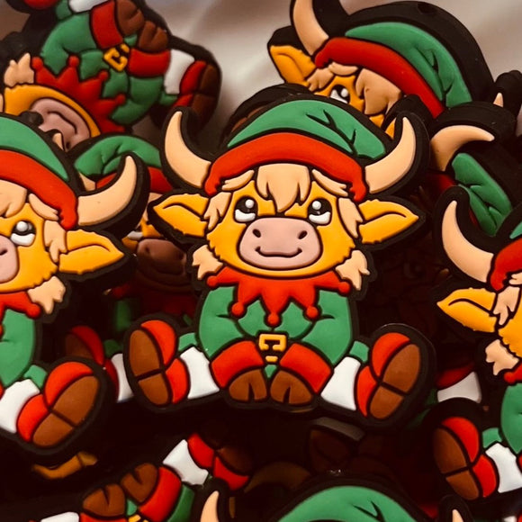 262 Cow Dressed as an Elf 2ct